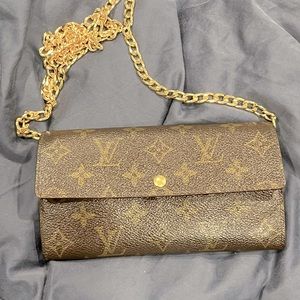 Vintage LV Sarah Wallet on Chain
